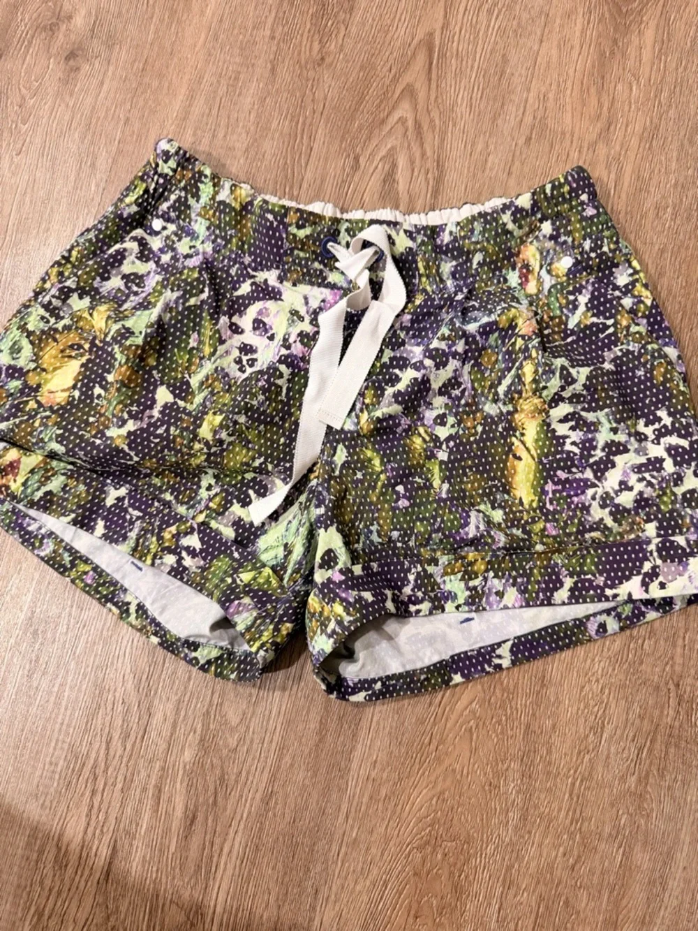 lululemon athletica Multi-Color Printed Elastic-Waist Athletic Shorts 0051